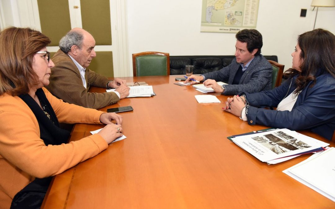 Junto al nuevo Ministro de Educación analizamos la situación educativa del Distrito