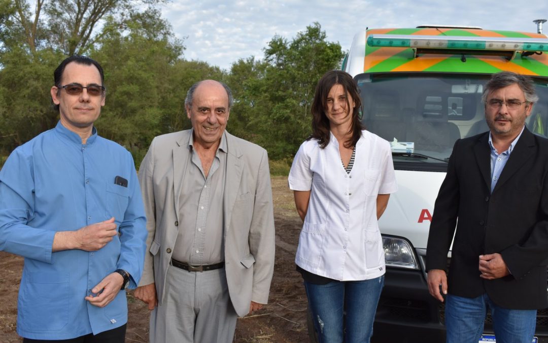 El Intendente hizo entrega de una ambulancia para el hospital Loyarte de Maza