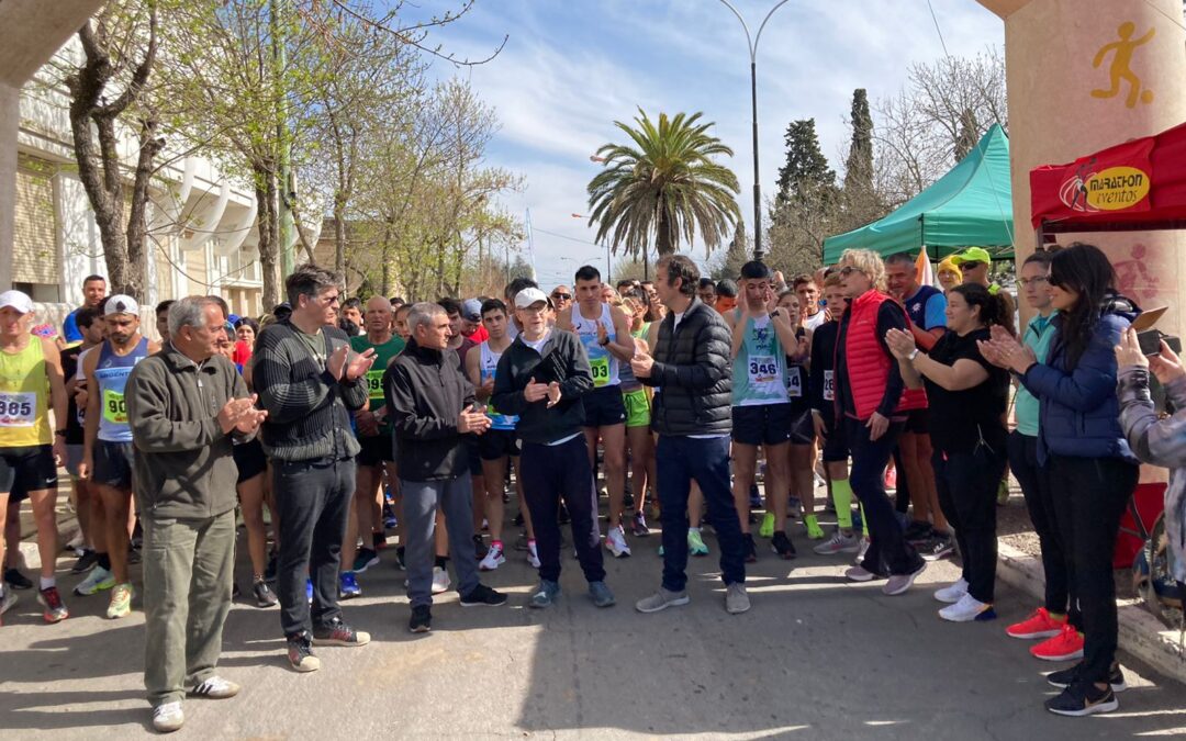 Se corrió la Maratón Osvaldo Herrera en Carhué