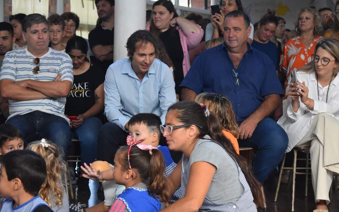 Inicio de Clases: Andres participó del acto centralizado de nivel inicial